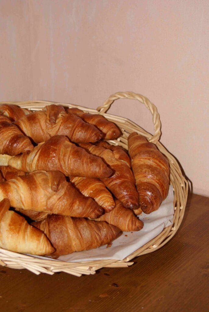 petit-déjeuenr au Cloître des Dominicains